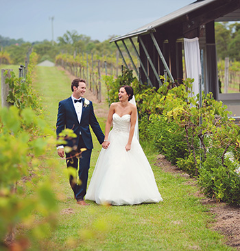 Marry Me Marily married Nicola & Simon at the beautiful Sirromet Winery Mt Cotton Redlands